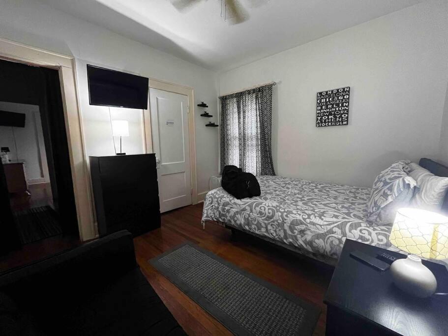 Comfortable 2-Bdrm Spacious Home With Wifi & Patio Indianapolis Eksteriør billede